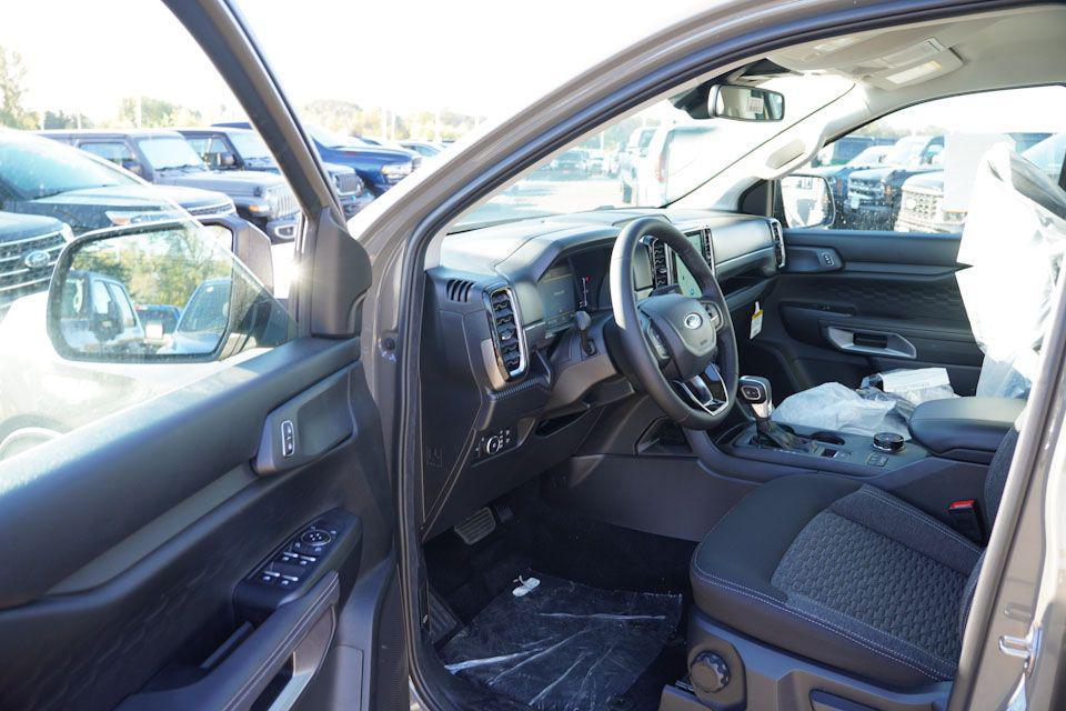 new 2025 Ford Ranger car, priced at $39,683