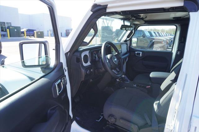 new 2025 Jeep Gladiator car, priced at $43,754