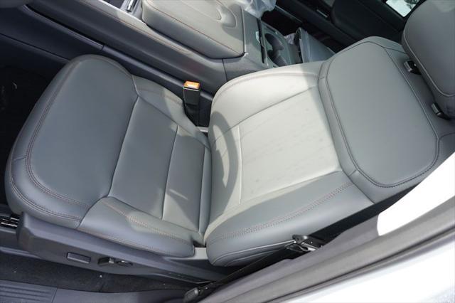 new 2025 Ford Expedition car, priced at $68,438