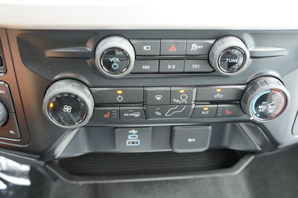 new 2025 Ford F-250 car, priced at $61,565