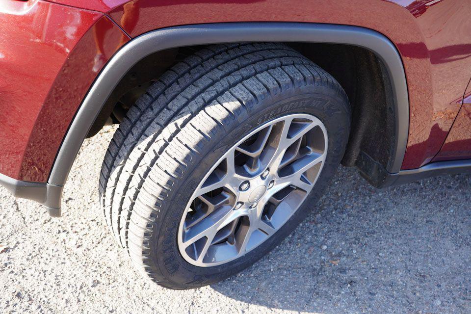 used 2020 Jeep Grand Cherokee car, priced at $21,087