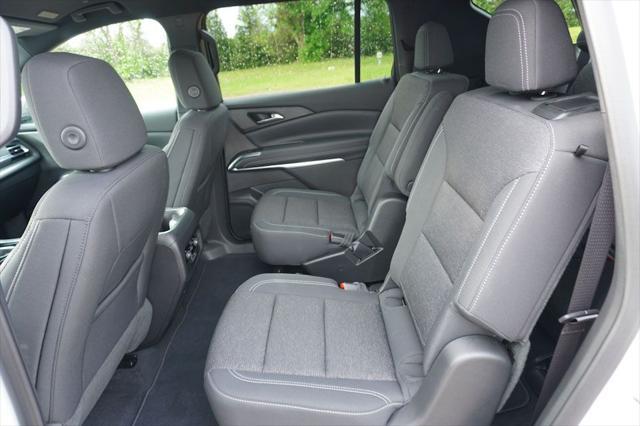 used 2025 Chevrolet Traverse car, priced at $41,779