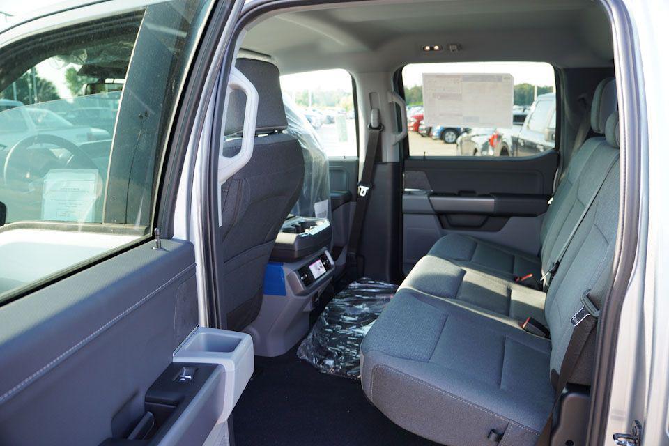 new 2025 Ford F-150 car, priced at $52,001