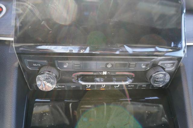 new 2025 Jeep Grand Cherokee car, priced at $44,920