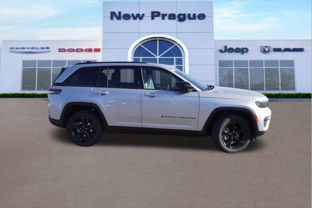 new 2025 Jeep Grand Cherokee car, priced at $44,920