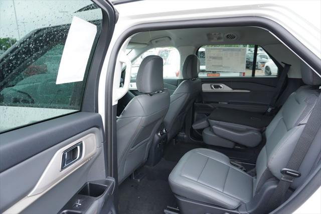 new 2025 Ford Explorer car, priced at $43,404