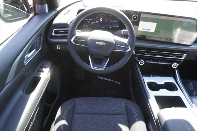 new 2025 Chevrolet Traverse car, priced at $40,395