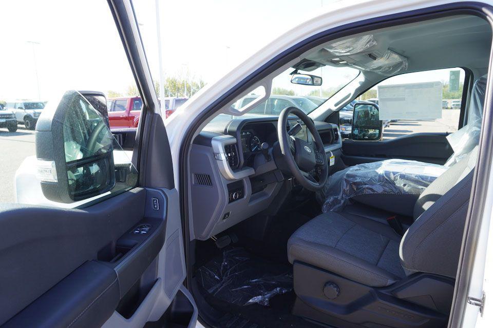 new 2025 Ford F-350 car, priced at $50,898