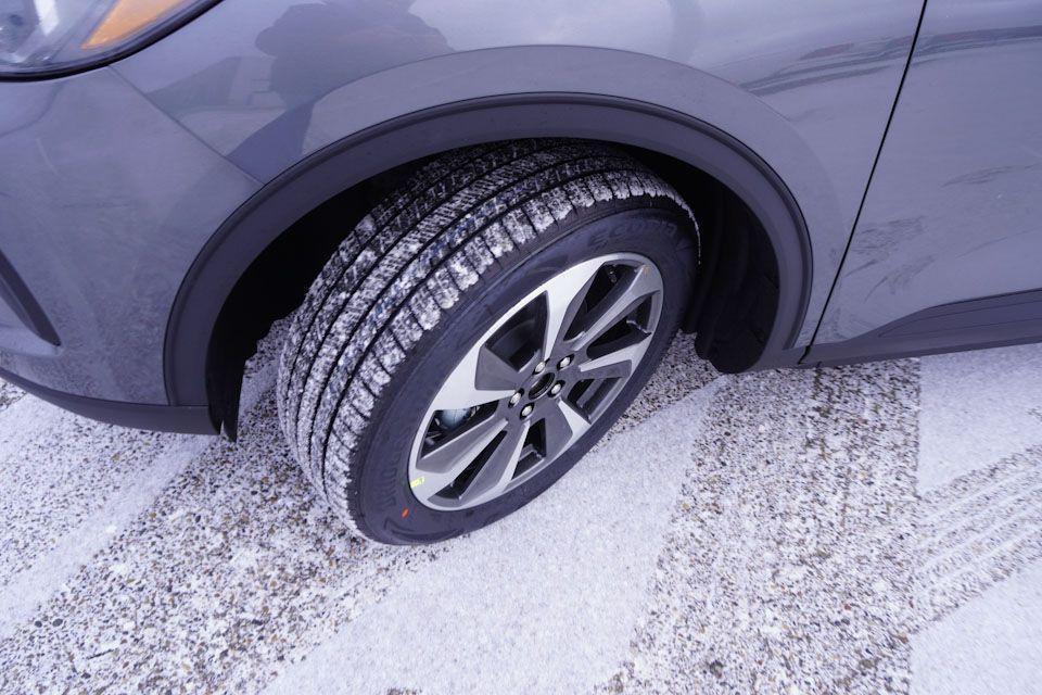 new 2025 Ford Escape car, priced at $31,052
