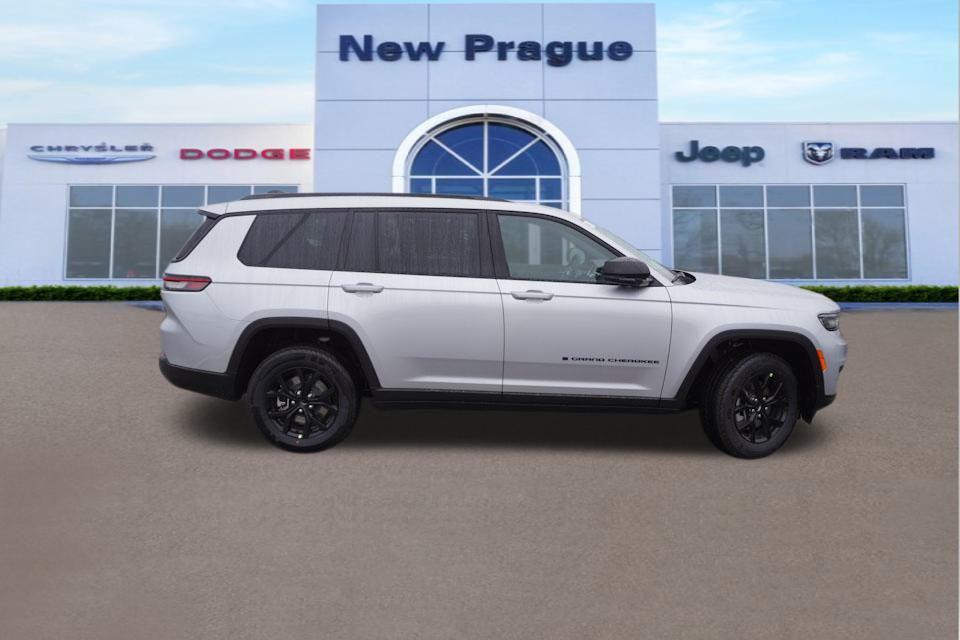 new 2025 Jeep Grand Cherokee L car, priced at $39,878