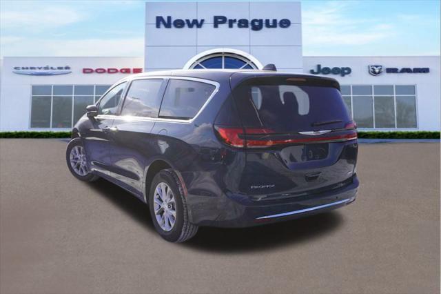 new 2025 Chrysler Pacifica car, priced at $41,901