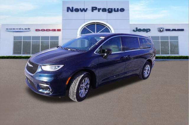 new 2025 Chrysler Pacifica car, priced at $41,901