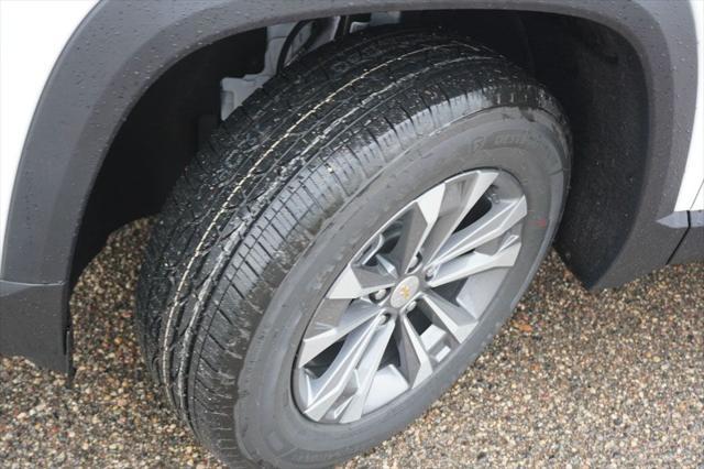 new 2026 Chevrolet Equinox car, priced at $27,395