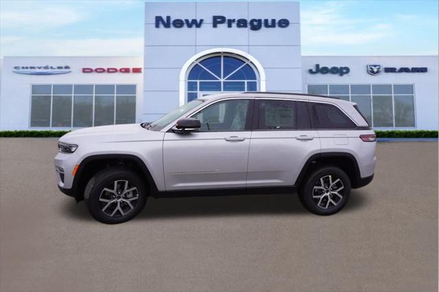 new 2025 Jeep Grand Cherokee car, priced at $43,995