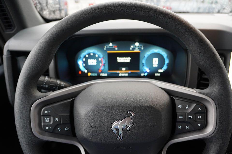 new 2025 Ford Bronco car, priced at $43,862