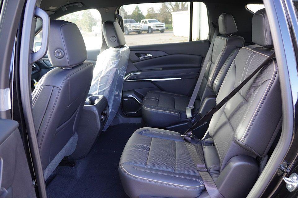 new 2026 Chevrolet Traverse car, priced at $56,368