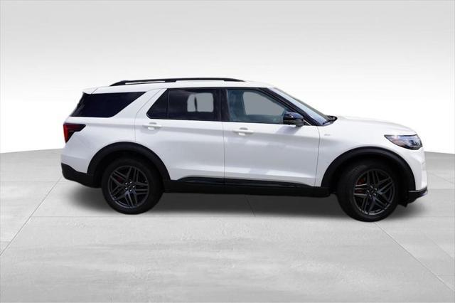 used 2025 Ford Explorer car, priced at $45,989