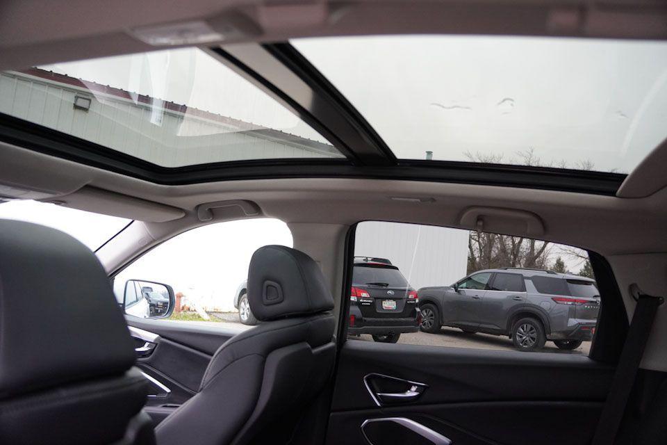 used 2020 Acura RDX car, priced at $26,554