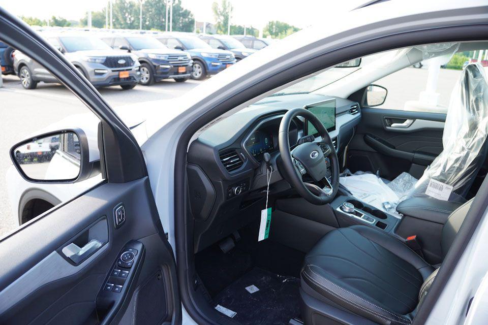 new 2025 Ford Escape PHEV car, priced at $33,879