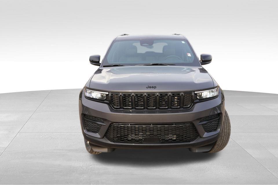 used 2025 Jeep Grand Cherokee car, priced at $36,988