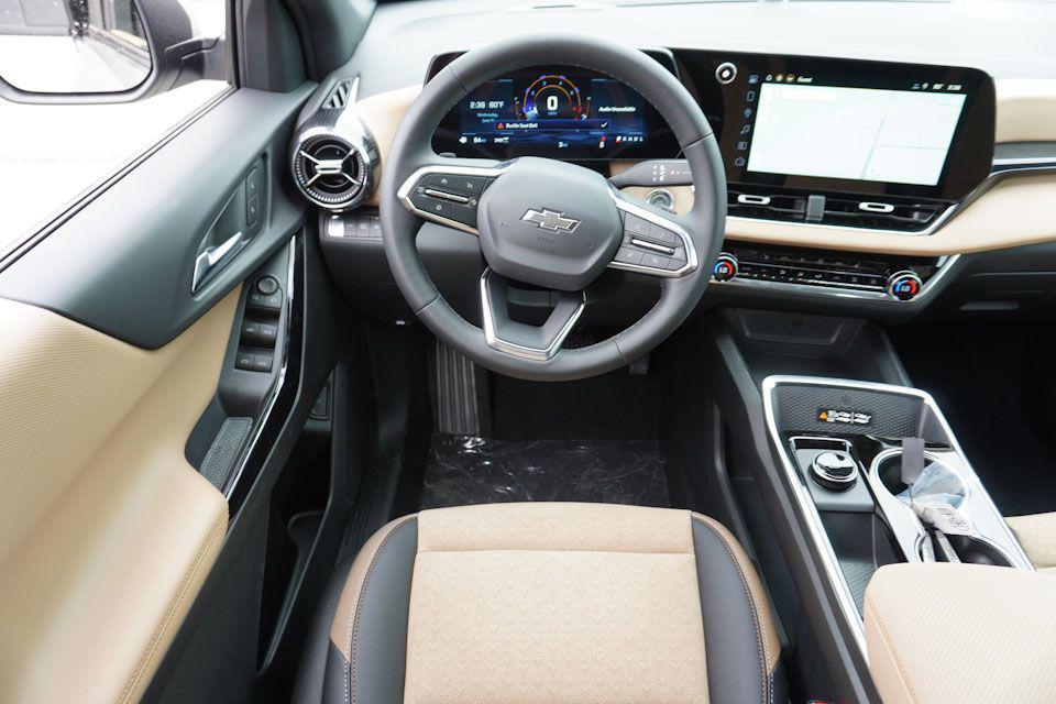 new 2026 Chevrolet Equinox car, priced at $32,495