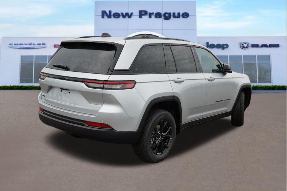 new 2025 Jeep Grand Cherokee car, priced at $40,328