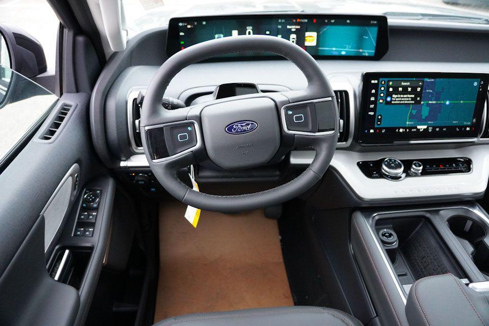 new 2025 Ford Expedition Max car, priced at $70,915