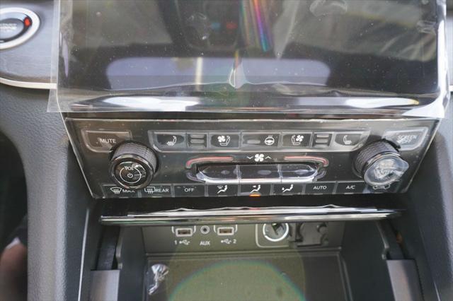 new 2025 Jeep Grand Cherokee car, priced at $47,282