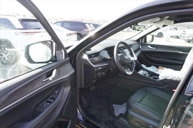 new 2025 Jeep Grand Cherokee car, priced at $47,282