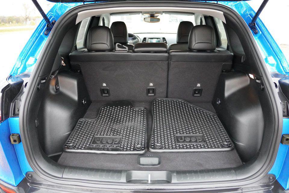 used 2022 Jeep Cherokee car, priced at $23,266