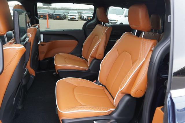 new 2025 Chrysler Pacifica car, priced at $45,600