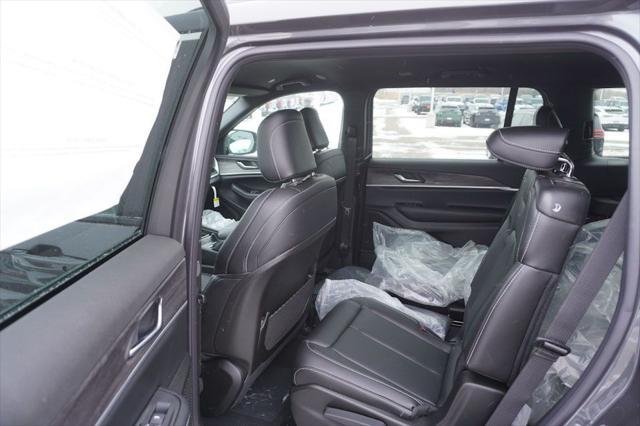 new 2025 Jeep Grand Cherokee L car, priced at $44,249