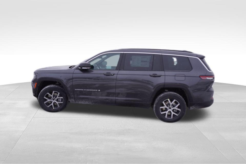 new 2025 Jeep Grand Cherokee L car, priced at $42,560