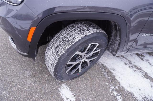 new 2025 Jeep Grand Cherokee L car, priced at $44,249