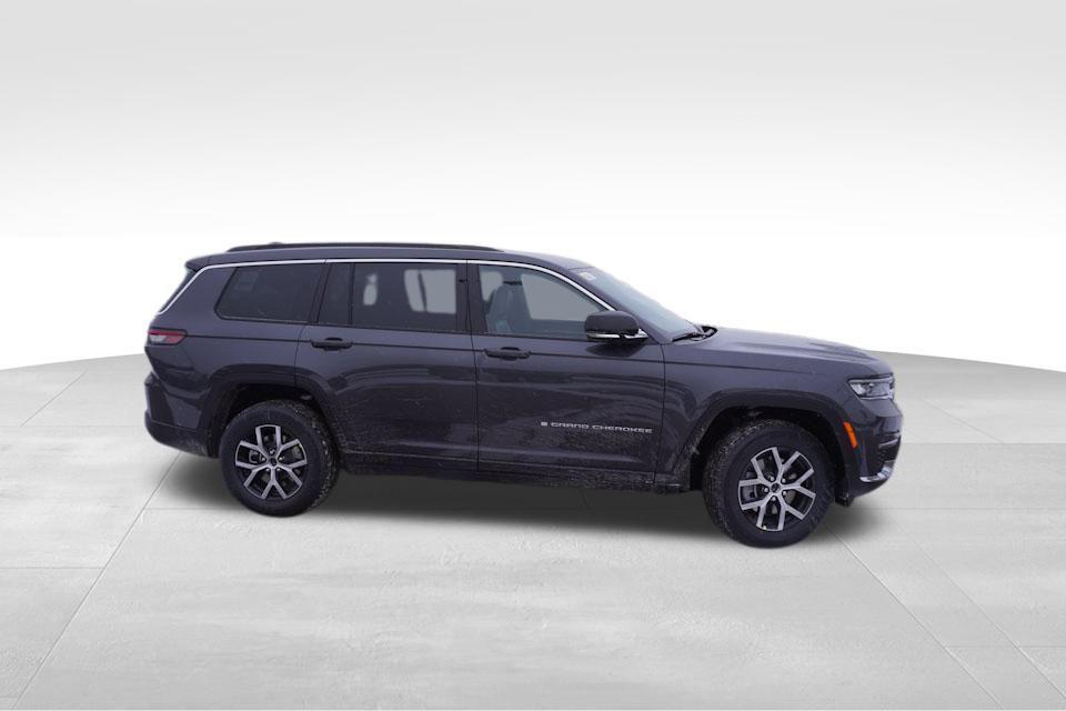 new 2025 Jeep Grand Cherokee L car, priced at $42,560