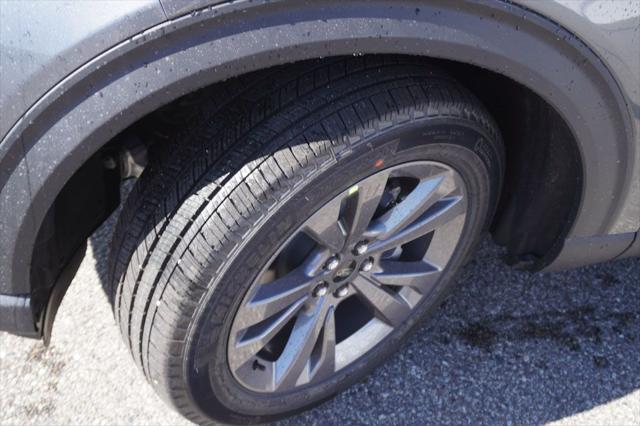 new 2025 Ford Explorer car, priced at $42,455