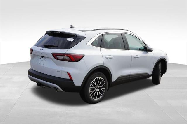 new 2025 Ford Escape PHEV car, priced at $32,129