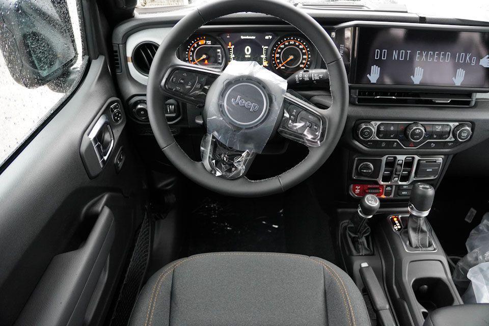 new 2025 Jeep Wrangler car, priced at $49,218