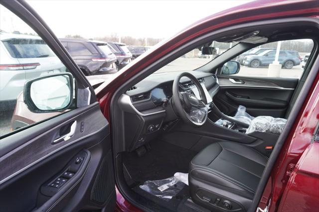 new 2025 Jeep Grand Cherokee car, priced at $42,649