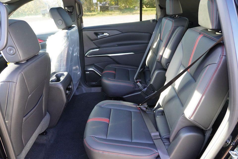 new 2026 Chevrolet Traverse car, priced at $58,020