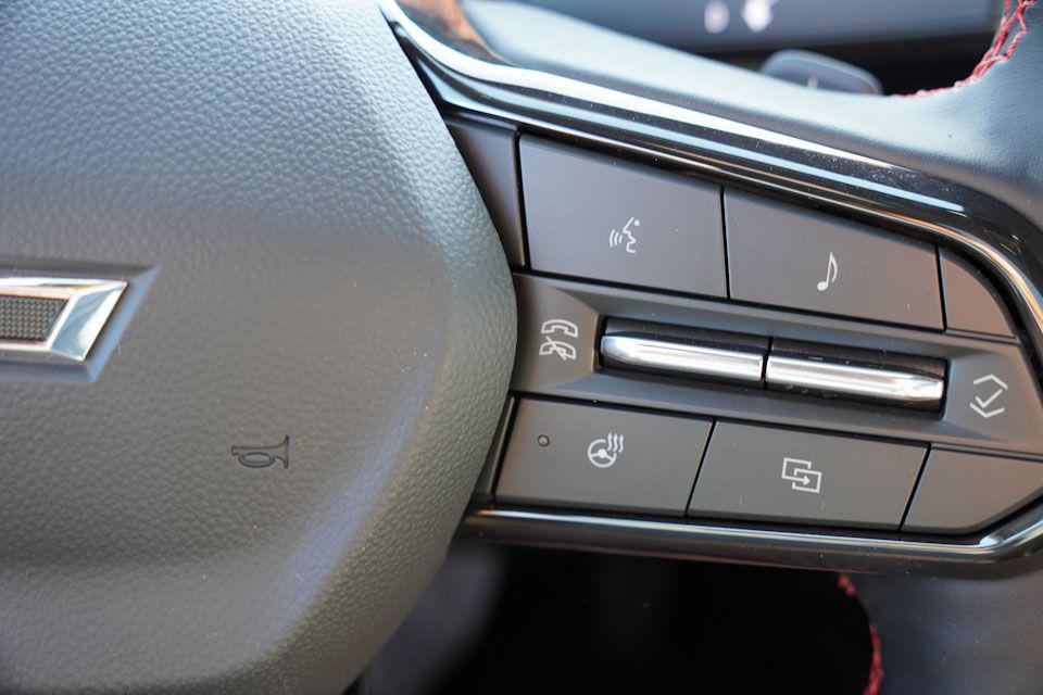new 2026 Chevrolet Traverse car, priced at $58,020