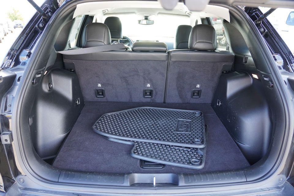 used 2020 Jeep Cherokee car, priced at $20,610