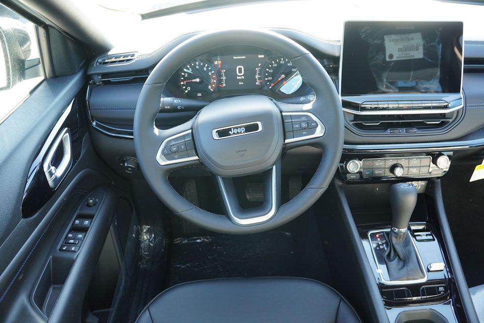 new 2025 Jeep Compass car, priced at $32,135