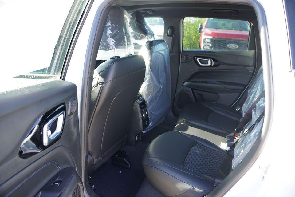 new 2025 Jeep Compass car, priced at $32,135