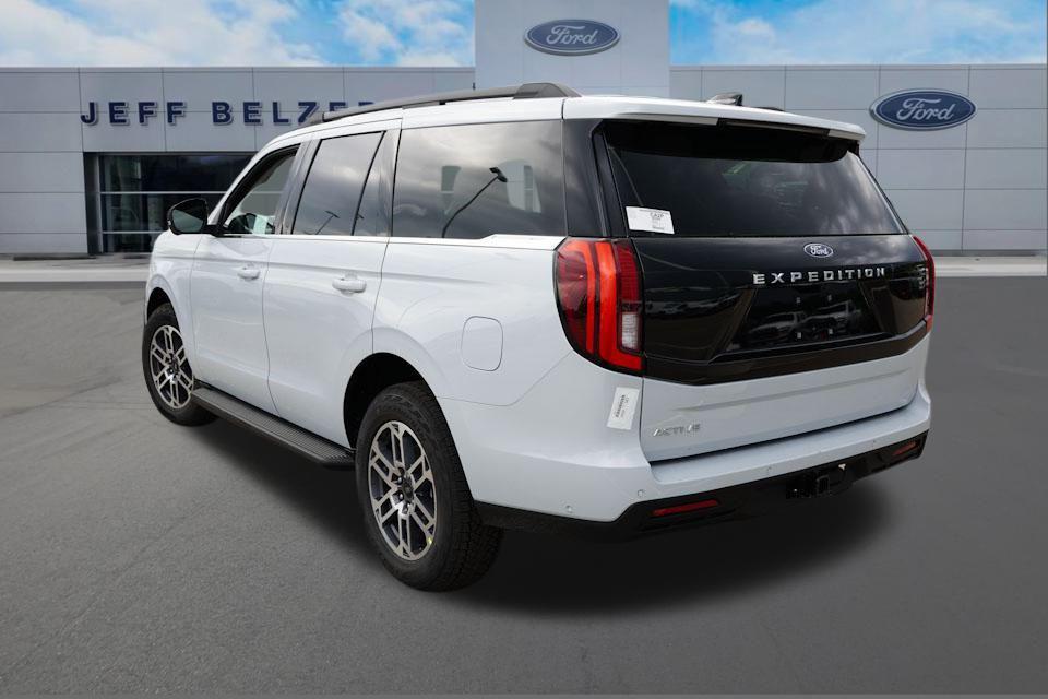 new 2025 Ford Expedition car, priced at $67,595