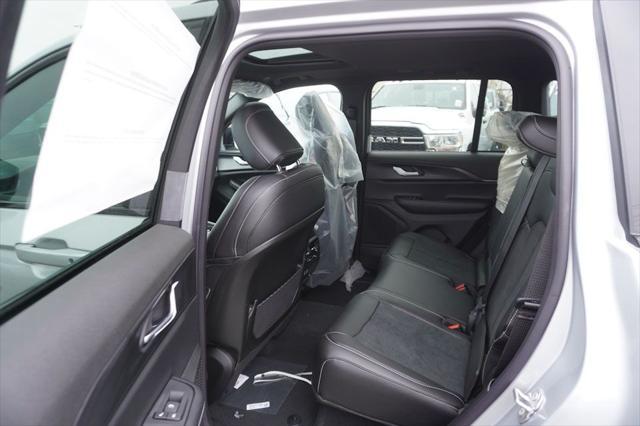 new 2025 Jeep Grand Cherokee car, priced at $40,814