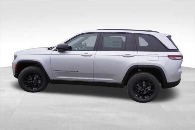 new 2025 Jeep Grand Cherokee car, priced at $40,585