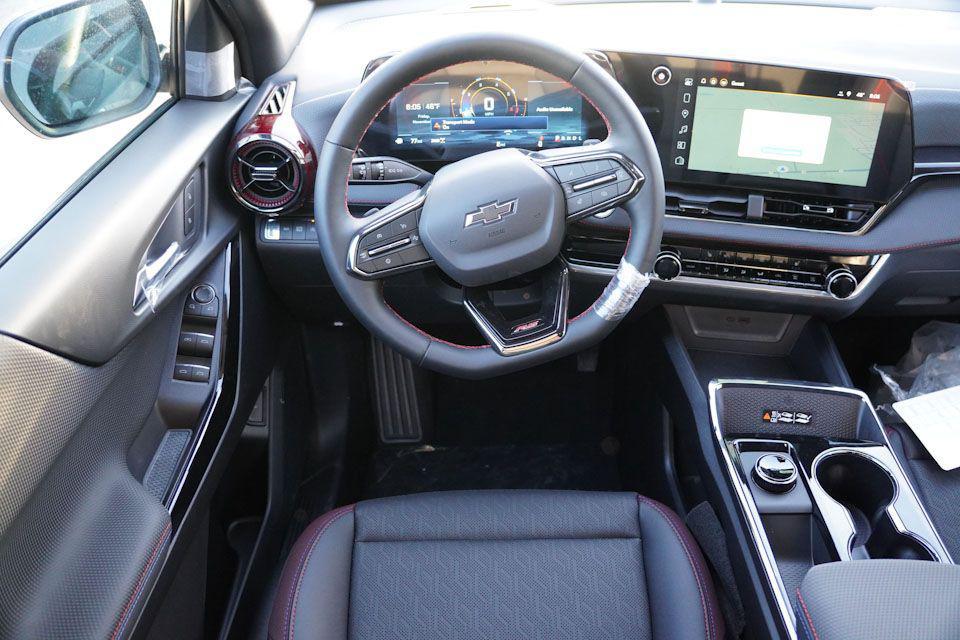 new 2026 Chevrolet Equinox car, priced at $33,595