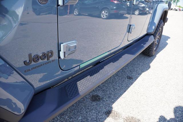 new 2025 Jeep Gladiator car, priced at $47,299
