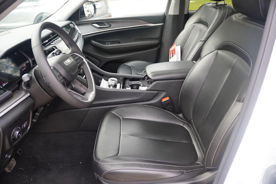 used 2023 Jeep Grand Cherokee L car, priced at $33,779